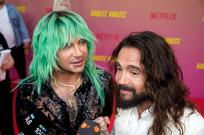 Bill und Tom Kaulitz lassen sich im Podcast "Kaulitz Hills – Senf aus Hollywood" über den FC Bayern München aus. Bill und Tom Kaulitz lassen sich im Podcast "Kaulitz Hills – Senf aus Hollywood" über den FC Bayern München aus.