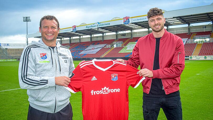 Hachings Trainer Claus Schromm und Neuzugang Patrick Hasenhüttl. Hachings Trainer Claus Schromm und Neuzugang Patrick Hasenhüttl.