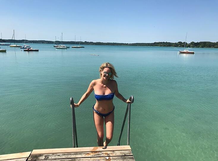 Monica Ivancan am Wörthsee