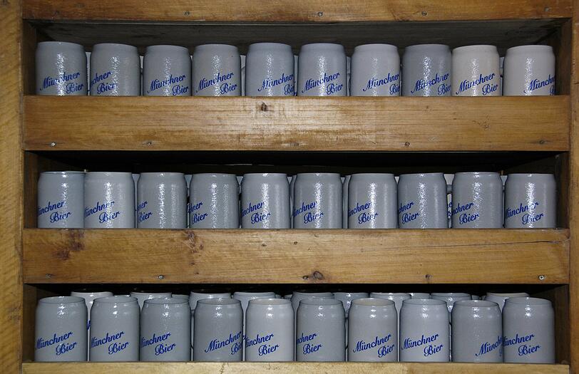 Bier aus Keferlohern - ein typisches Merkmal der "Oidn Wiesn".