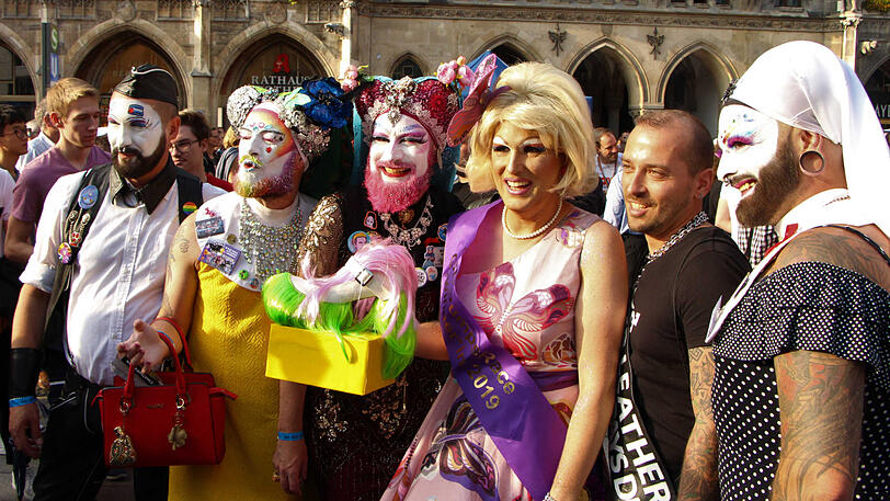 Weitere Bilder vom "Pumps Race"-Event am CSD.
