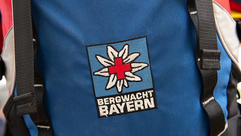 Bergwacht, Polizei und Rettungsdienst waren bei der Rettung der Frau im Einsatz. (Symbolbild)