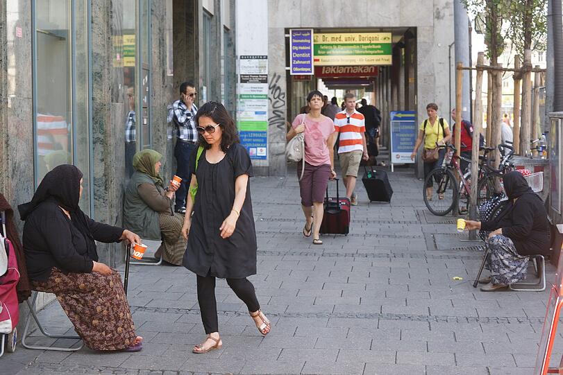 Die Bettler-Banden sind zurück in München.