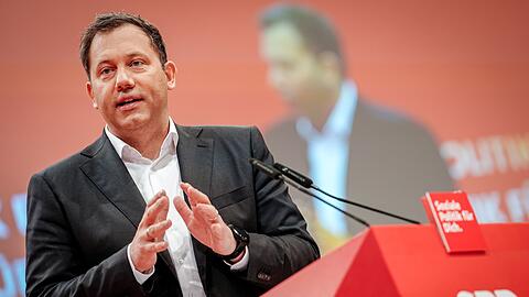 Parteichef Klingbeil setzte sich für den Antrag zum AfD-Verbotsverfahren ein.