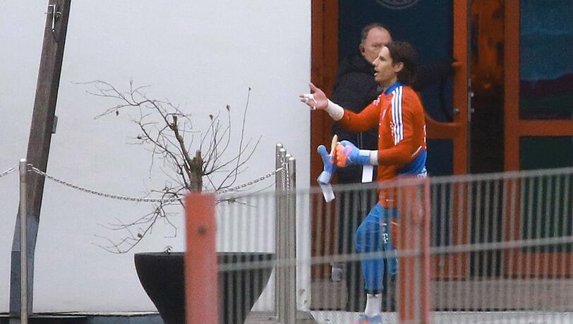 Torhüter Yann Sommer ist nun auch offiziell beim FC Bayern München unter Vertrag.