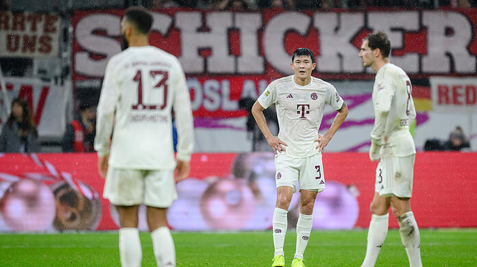 Min-jae Kim hatte einen rabenschwarzen Tag gegen die Eintracht aus Frankfurt.