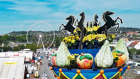 Die Fruchts&auml;ule, dieses Jahr neu, ist ein beliebter Treffpunkt.