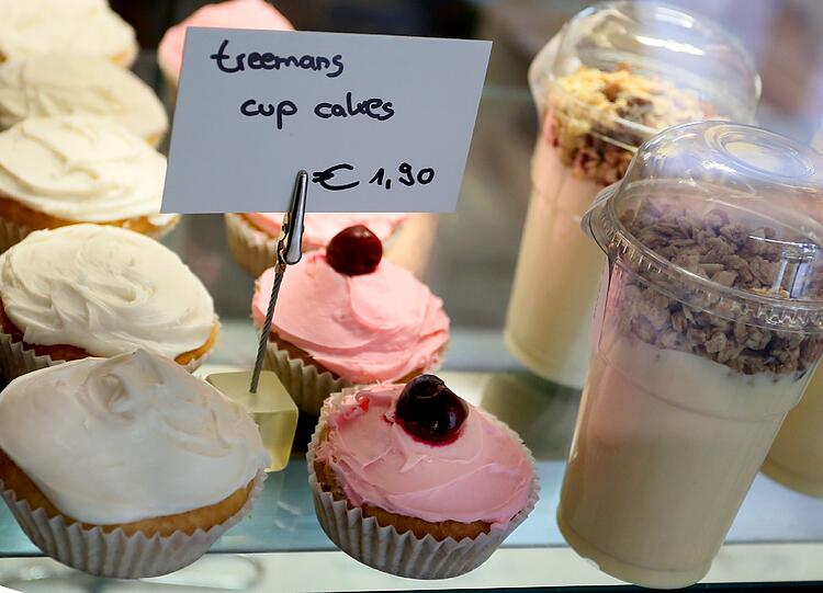 Amerikanische Schweinereien nach amerikanischen Rezepten
&mdash; da dürfen die Cup Cakes nicht fehlen.