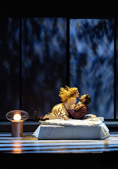 Vera-Lotte Boecker und Konstantin Krimmel in "Don Giovanni“. Vera-Lotte Boecker und Konstantin Krimmel in "Don Giovanni“.