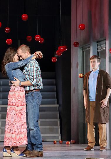 Marzia Marzo, John Carpenter und Petr Nekoranec in "Albert Herring".