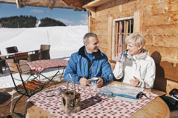 Bei den Winklmoosalmen lässt es sich formidabel in der Sonne sitzen. Nicht nur Skifahrer können auf dem Hochplateau etwas erleben, auch Wanderer haben mehrere Möglichkeiten. Bei den Winklmoosalmen lässt es sich formidabel in der Sonne sitzen. Nicht nur Skifahrer können auf dem Hochplateau etwas erleben, auch Wanderer haben mehrere Möglichkeiten.