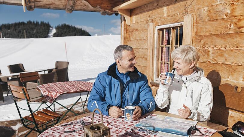 Bei den Winklmoosalmen lässt es sich formidabel in der Sonne sitzen. Nicht nur Skifahrer können auf dem Hochplateau etwas erleben, auch Wanderer haben mehrere Möglichkeiten. Bei den Winklmoosalmen lässt es sich formidabel in der Sonne sitzen. Nicht nur Skifahrer können auf dem Hochplateau etwas erleben, auch Wanderer haben mehrere Möglichkeiten.