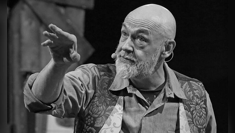 Gerd Knebel, bekannt als eine H&auml;lfte von Badesalz, ist mit 72 Jahren an Krebs gestorben.