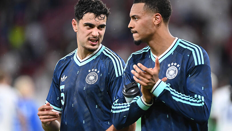 Zum WM-Auftakt in der Mittelfeldzentrale gesetzt: Aleksandar Pavlovic (l.) und Felix Nmecha. Zum WM-Auftakt in der Mittelfeldzentrale gesetzt: Aleksandar Pavlovic (l.) und Felix Nmecha.