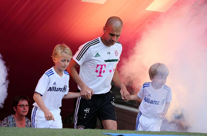 Hier kommt Pep: Der FC Bayern München hat in der Allianz Arena offiziell seinen Kader für die neue Spielzeit vorgestellt.