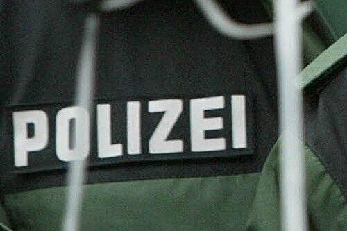 Unzählige Streifenwagen aus Schwaben und Baden-Württemberg sowie zwei Hubschrauber suchten nach dem 48-jährigen vermissten Mann, der behauptet hatte, er sei entführt worden.