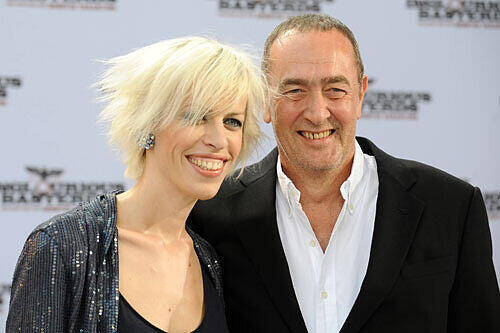 Hier strahlen er und seine Frau Katja in Berlin bei der Deutschlandpremiere des Films "Inglourious Basterds" 2009.