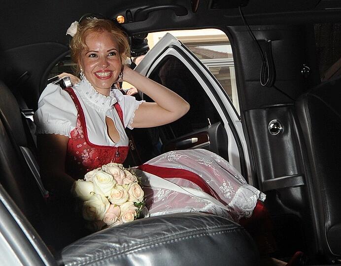 Luzandra, die frischgebackene Ehefrau des Sängers Roberto Blanco.