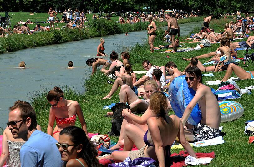 Die Temperaturen klettern am Dienstag in München wieder auf heiße 35 Grad.