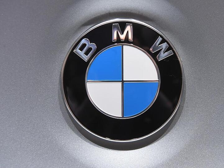 Ein BMW-Sprecher sagte, das Unternehmen akzeptiere das Bußgeld.