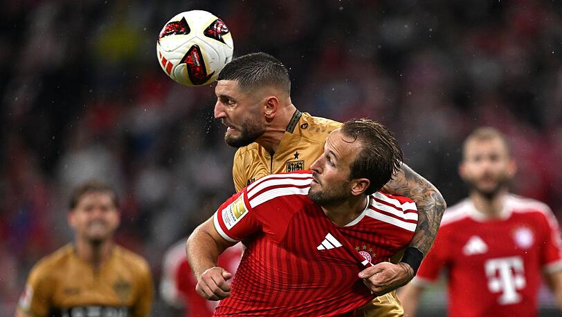Harry Kane (vorne) in Aktion gegen Stuttgart.