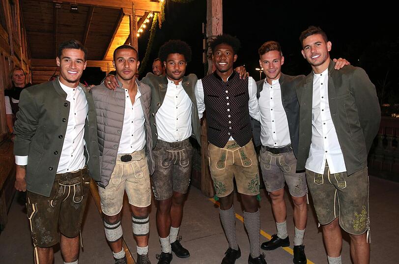 Philippe Coutinho, Thiago, Serge Gnabry, David Alaba, Joshua Kimmich und Lucas Hernández (v.l.).