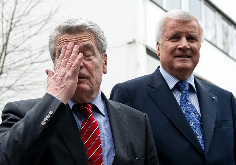 Der künftige Bundespräsident Joachim Gauck zu Besuch bei der CSU in München - die Bilder.