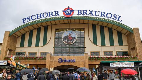 In der Bräurosl wird die Maß Bier heuer wohl mehr als 15 Euro kosten. (Archivbild)
