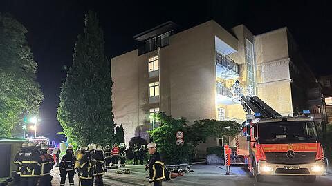 Bei dem Feuer im Marienkrankenhaus sind drei Menschen ums Leben gekommen.