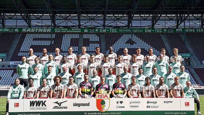 Der Kader des FC Augsburg für die Saison 2026/27. Der Kader des FC Augsburg für die Saison 2026/27.