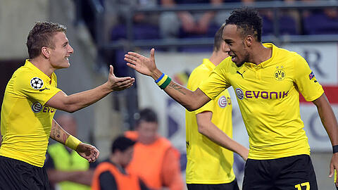 Dortmund kann wieder jubeln. Der Torschütze zum 1:0 Ciro Immobile mit Pierre-Emerick Aubameyang.