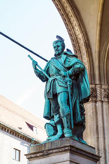 Echter Schwanthaler: Feldherr Tilly in der Feldherrnhalle...