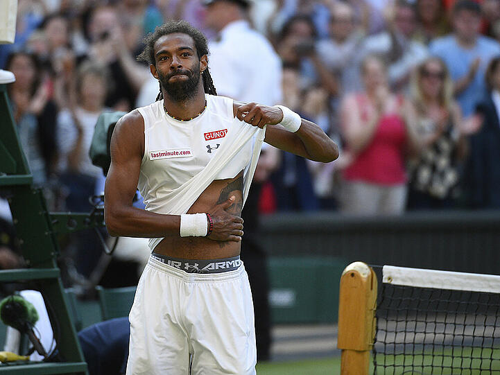 Dustin Brown unmittelbar nach dem Triumph über Rafael Nadal in Wimbledon