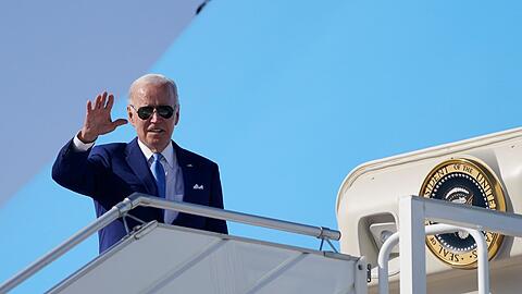 US-Präsident Joe Biden bei seiner Abreise aus Saudi-Arabien.