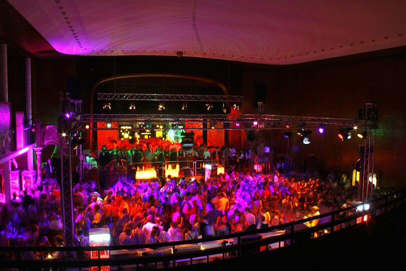 Bald geht's los: Das Oktoberfest 2013 startet! Hier gibt's die schönsten Bilder von der Party danach im Wiesnclub in der Alten Kongresshalle...