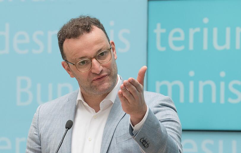 "Spahn war selbst an einer Lobbyagentur beteiligt", sagt Fischer über den Gesundheitsminister.