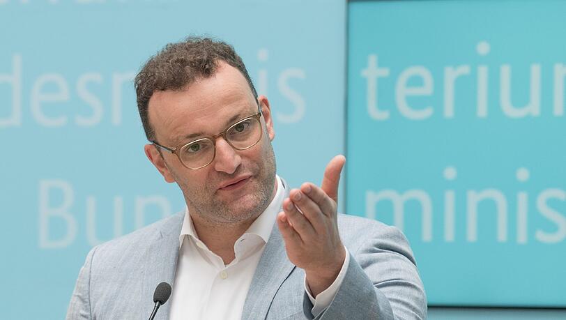 "Spahn war selbst an einer Lobbyagentur beteiligt", sagt Fischer über den Gesundheitsminister. "Spahn war selbst an einer Lobbyagentur beteiligt", sagt Fischer über den Gesundheitsminister.