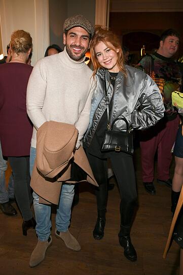 Elyas M'Barek und Palina Rojinski beim Berlinale-Empfang "Detox & Champagne" von Decker Bros. im Restaurant Borchardt
