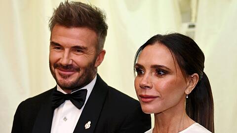 David Beckham bekommt von seiner Ehefrau Komplimente.