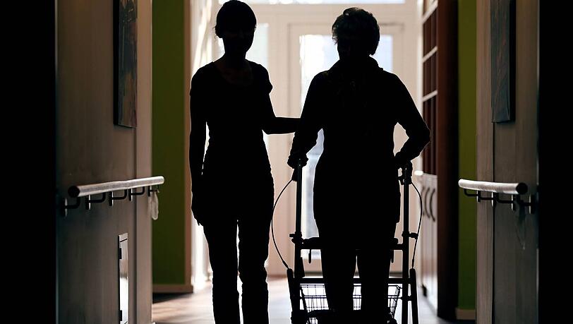 Die Einführung der Pflegeversicherung war 1994 noch umstritten. Inzwischen zweifelt das Instrument niemand mehr ernsthaft an. Die Einführung der Pflegeversicherung war 1994 noch umstritten. Inzwischen zweifelt das Instrument niemand mehr ernsthaft an.