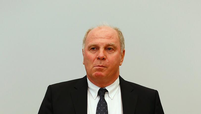 Bewährung oder nocht? Uli Hoeneß droht eine Gefängnisstrafe. Bewährung oder nocht? Uli Hoeneß droht eine Gefängnisstrafe.