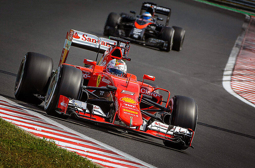 Sebastian Vettel gewinnt den Großen Preis von Ungarn 2015.
