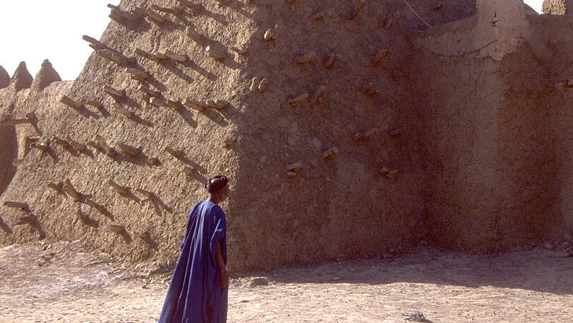 Das undatierte UN-Foto zeigt das Minarett einer Moschee die aus Lehm gebaut wurde in Timbuktu, Mali. Foto: UN/Evan Schneider Das undatierte UN-Foto zeigt das Minarett einer Moschee die aus Lehm gebaut wurde in Timbuktu, Mali. Foto: UN/Evan Schneider