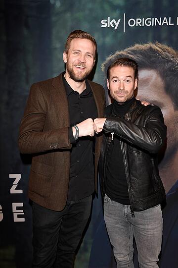 Tobias Santelmann und Sky-Moderator Sebastian Höffner