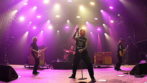 Die Sex Pistols in der Tollwood-Musikarena.