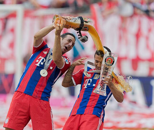 Feucht-fröhliche Meisterfeier. Die Jubel-Bilder aus der Allianz-Arena