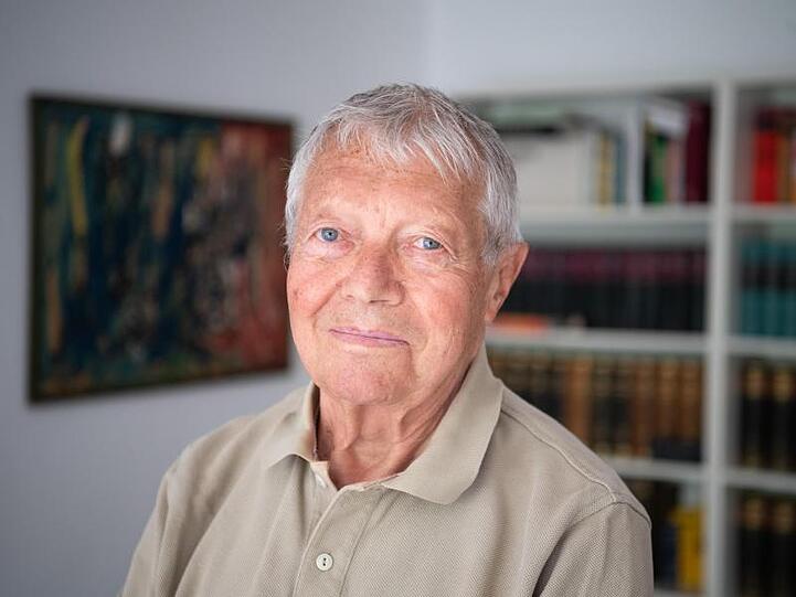 Der Schriftsteller Rolf Schneider zieht eine Bilanz der deutschen Einheit.