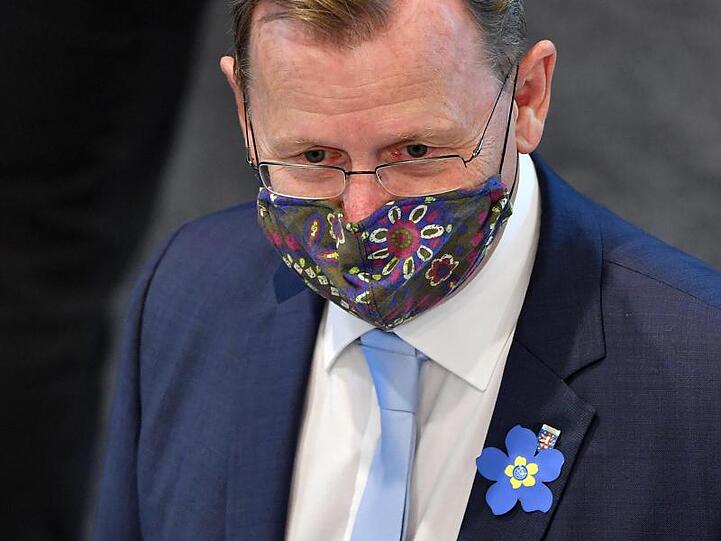 Thüringens Ministerpräsident Bodo Ramelow (Linke) verteidigt seinen Kurs.