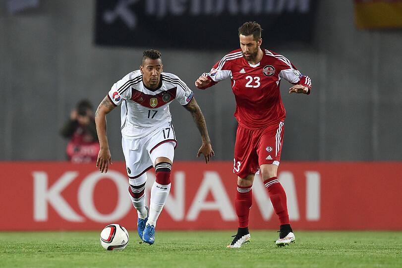 Jerome Boateng, Note 2
War auch heute nicht zu Scherzen aufgelegt. Stemmte sich den wenigen Angriffsversuchen der Gastgeber kompromisslos und entschlossen entgegen.