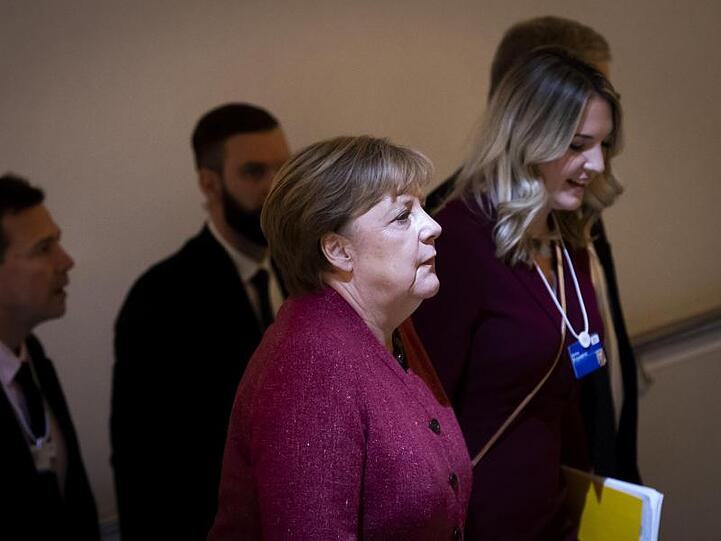 Kanzlerin Merkel hat in Davos zugesagt, dass Deutschland weitere 600 Millionen Euro für die globale Impfallianz Gavi zur Verfügung stellt.